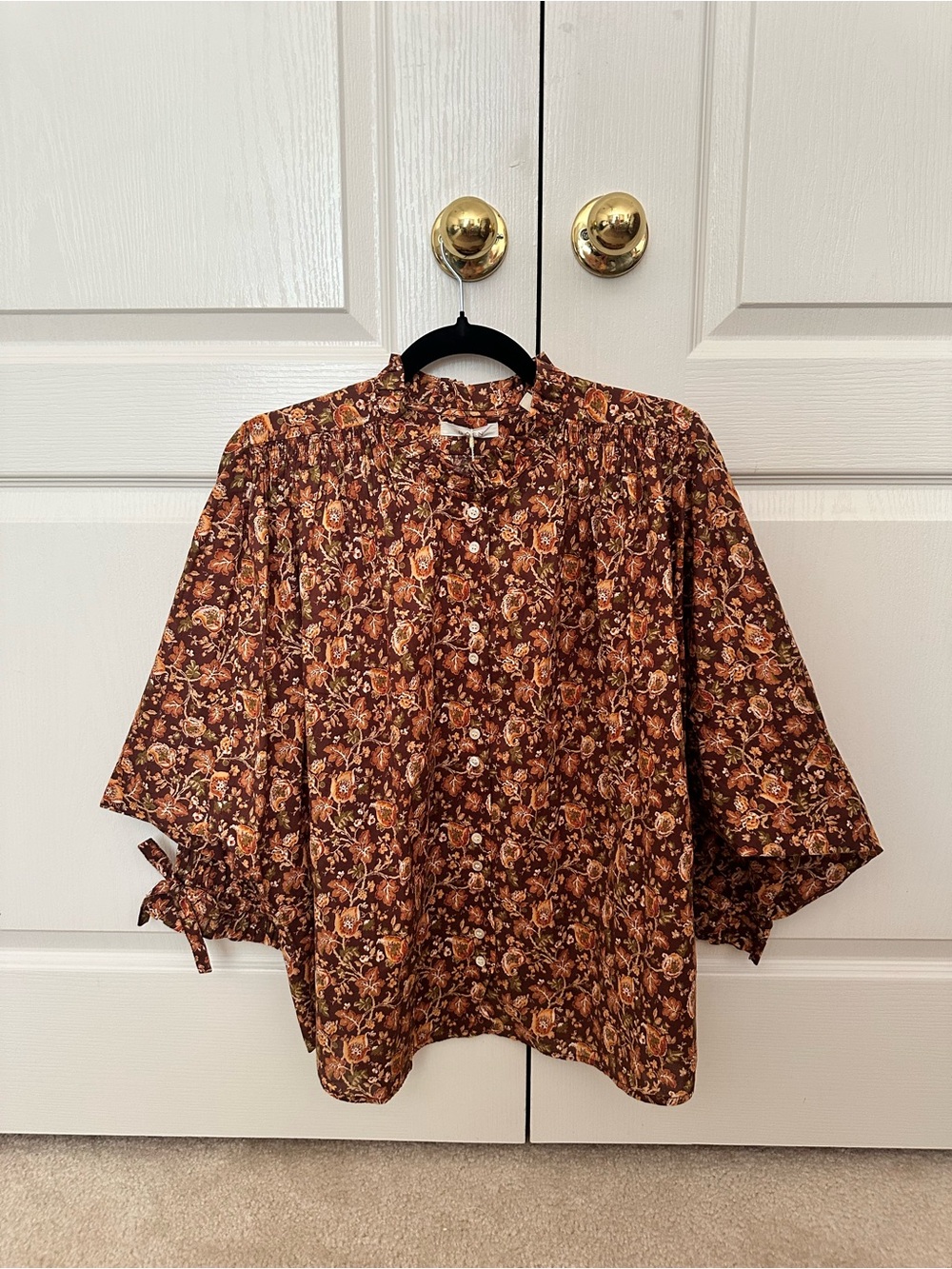 Doẽn Rose Puff-Sleeve Blouse